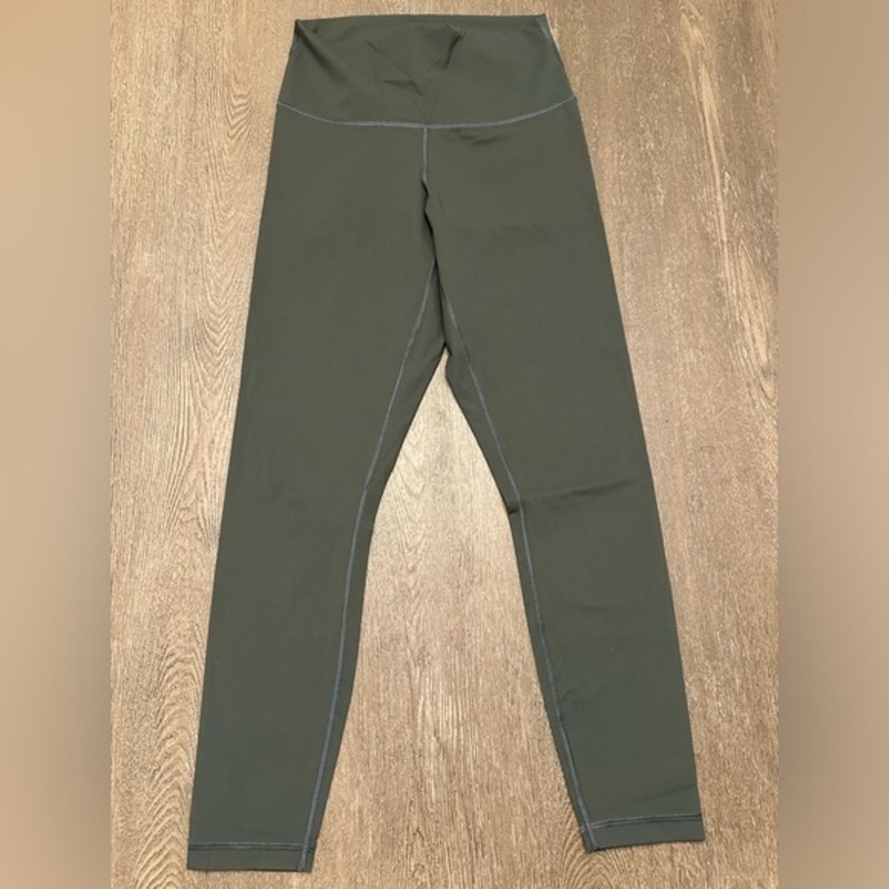 NWOT EVERLANE PERFORMANCE ANKLE OLIVE GREEN LEGGINGS - Size Small SKU:115